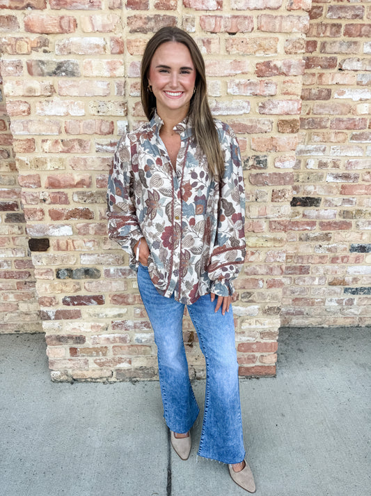 rose button up top