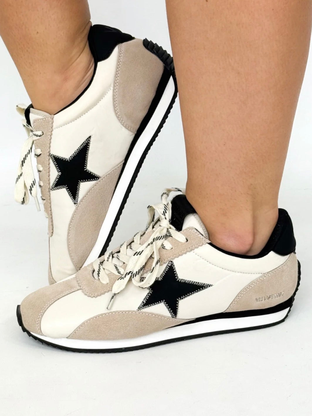 Tamara sneakers by VH