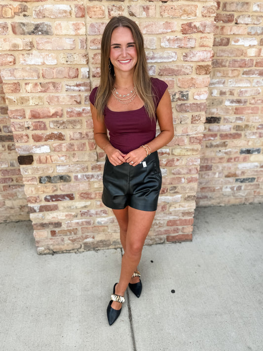 leather shorts - black